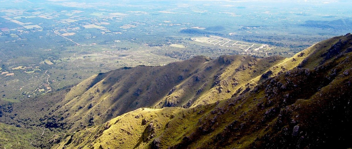 Vista de las sierras de Merlo y el valle